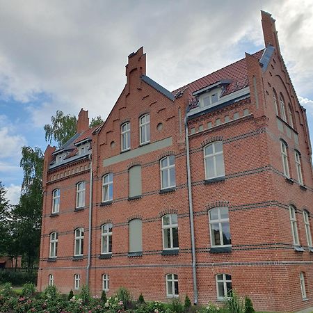 Hotel Eglute Šilutė Esterno foto